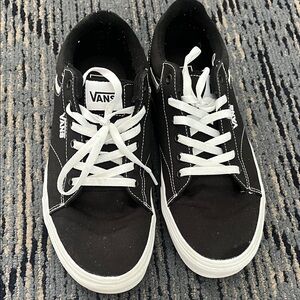 Vans Men's Black and White Sneakers SIZE 11